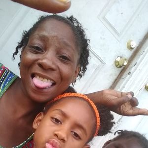 Meet your Posher, Alicia